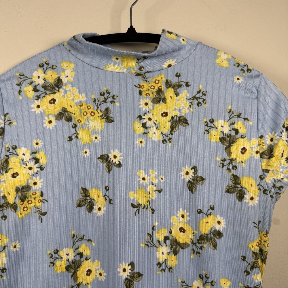 Rue 21 Y2K Top M Blue Ribbed Floral Baby Tee Crew Neck Fitted Retro 90s Casual - Picture 2 of 8